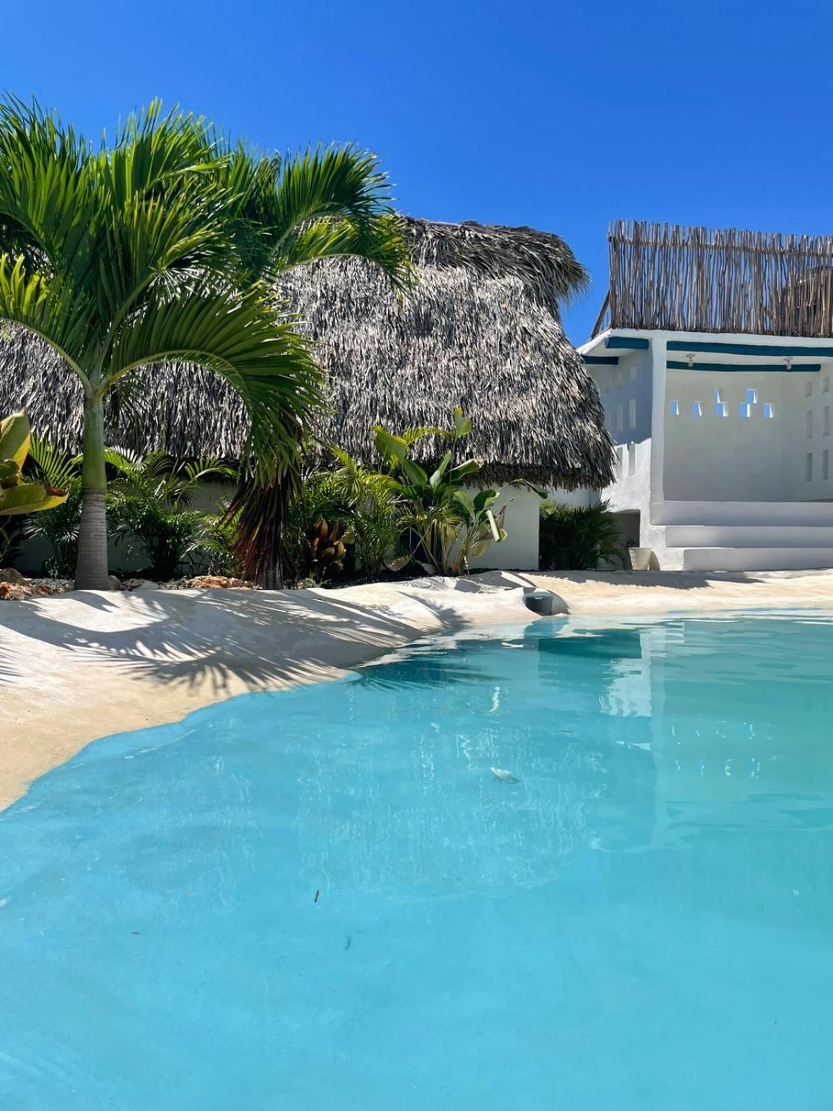 Blue Beach Eco-Hotel By Sanfabini Байяибе Экстерьер фото