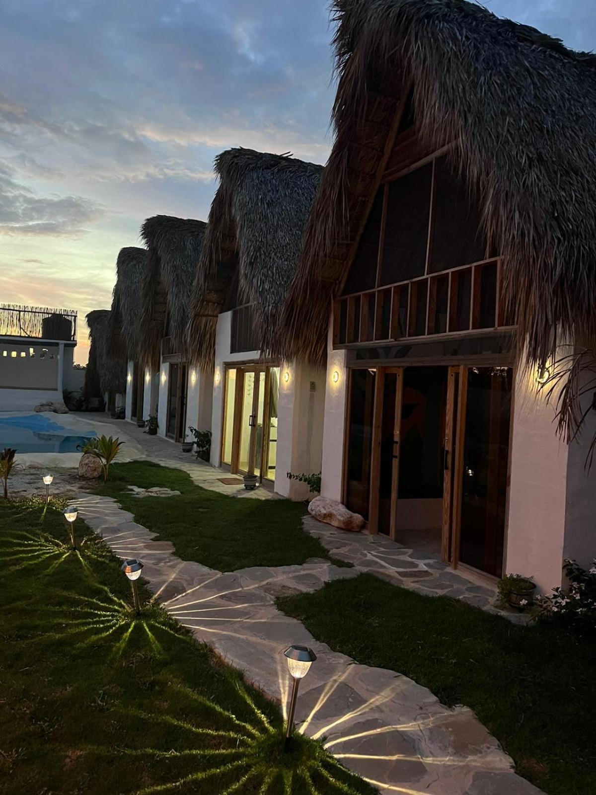 Blue Beach Eco-Hotel By Sanfabini Байяибе Экстерьер фото